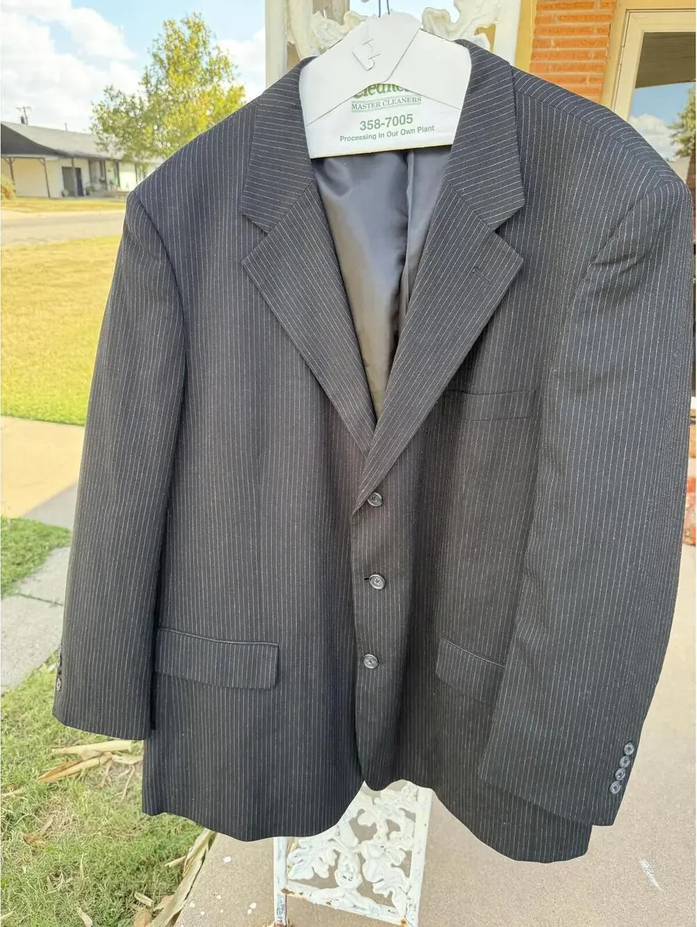 Natural Exchange Executive Men's Black Pinstripe Blazer - Sz 50r